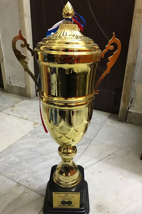Trophy - TR01