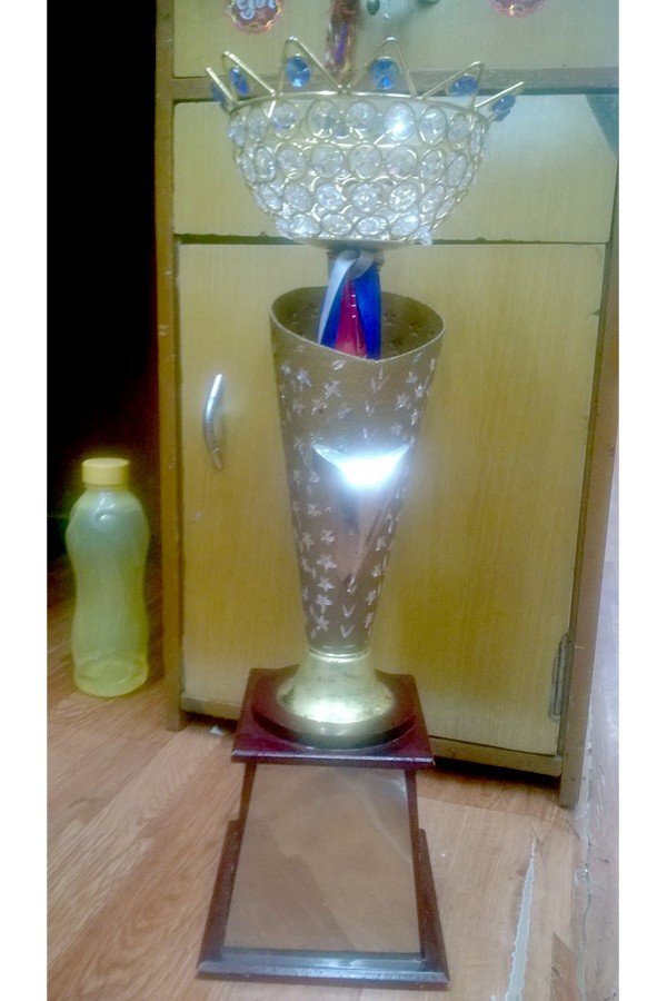 Trophy - TR05